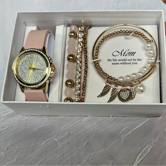 Pink & Gold Watch & Jewlery Bracelets Gift Set For Mom Mothers Day Gift NIB - Picture 8 of 13